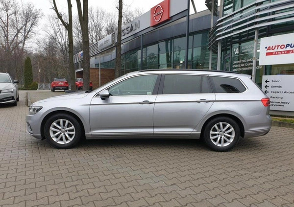 Volkswagen Passat cena 88900 przebieg: 127276, rok produkcji 2019 z Białystok małe 497